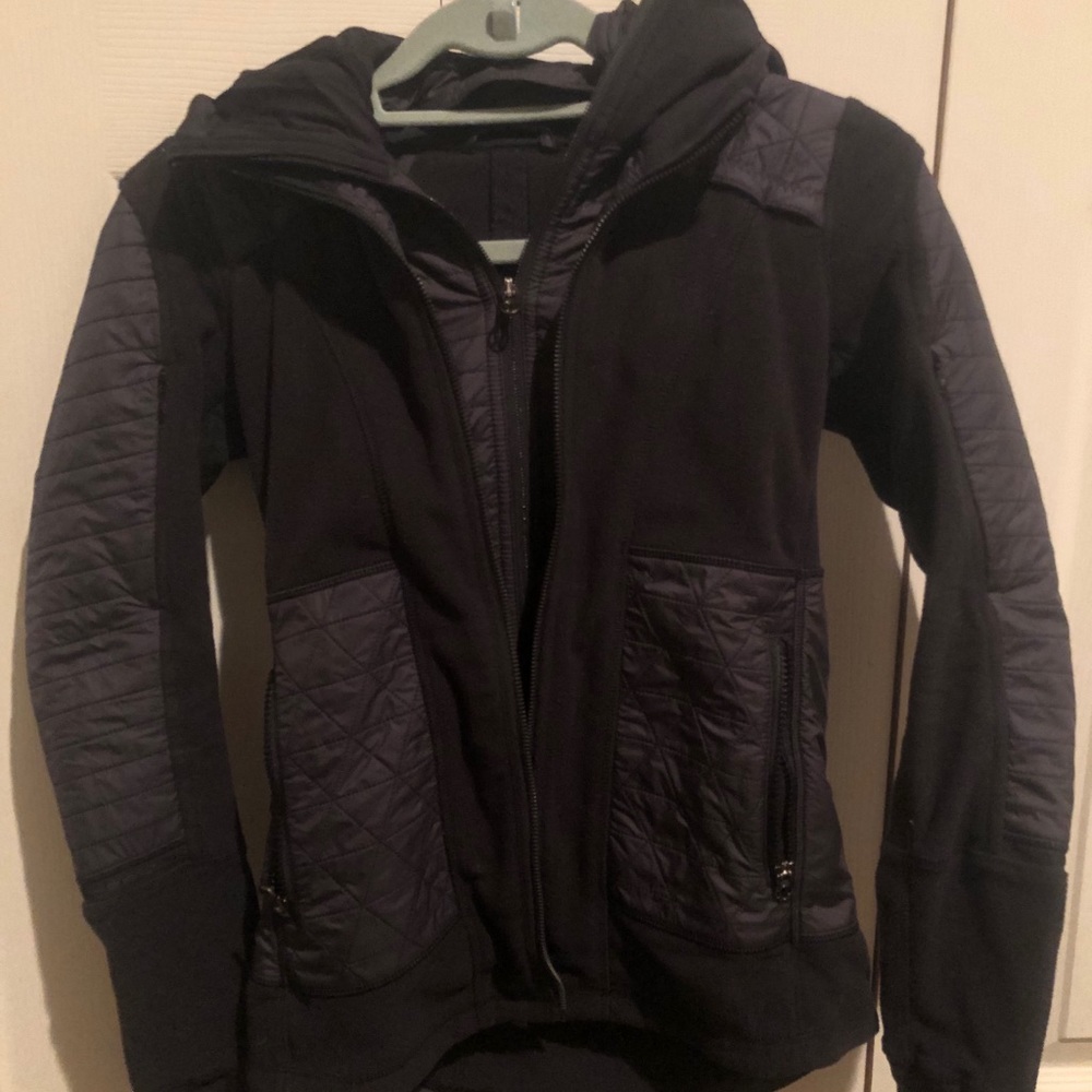Quilted lululemon running jacket